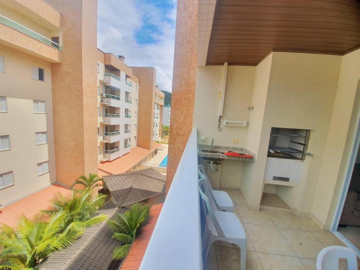 Lindo Apto Com 3 Quartos, Apenas 1 Quadra Da Praia Das Toninhas Apartment อูบาตูบา ภายนอก รูปภาพ